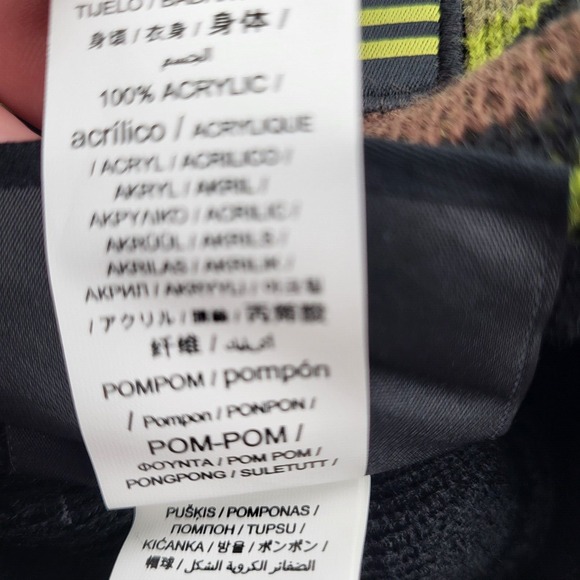 Iowa Hawkeyes Black Camo Pom Stocking Hat Beanie Womens Top of the World - Picture 5 of 7